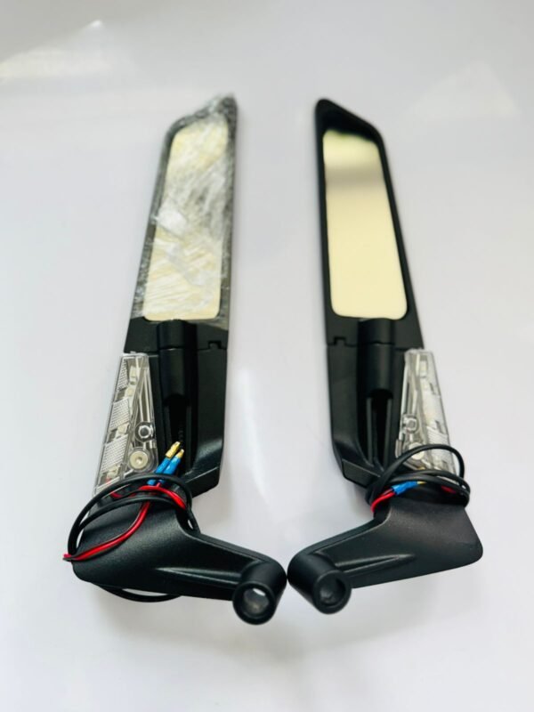 Stealth mirror with indicator